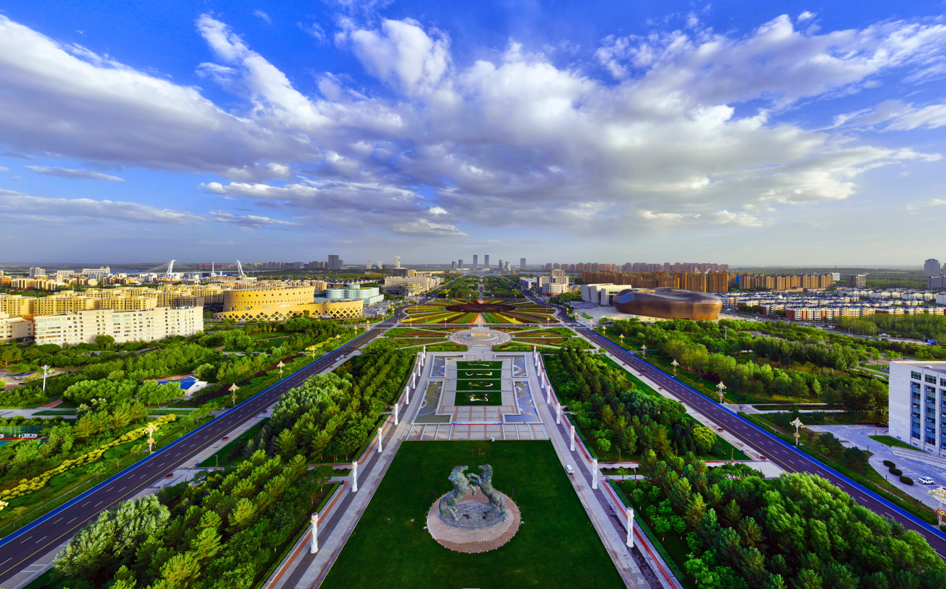 鄂尔多斯,自然美景的探索之旅